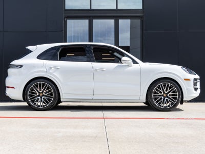 2026 Porsche Cayenne Base