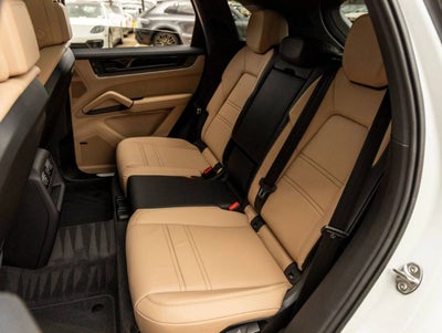 2026 Porsche Cayenne AWD