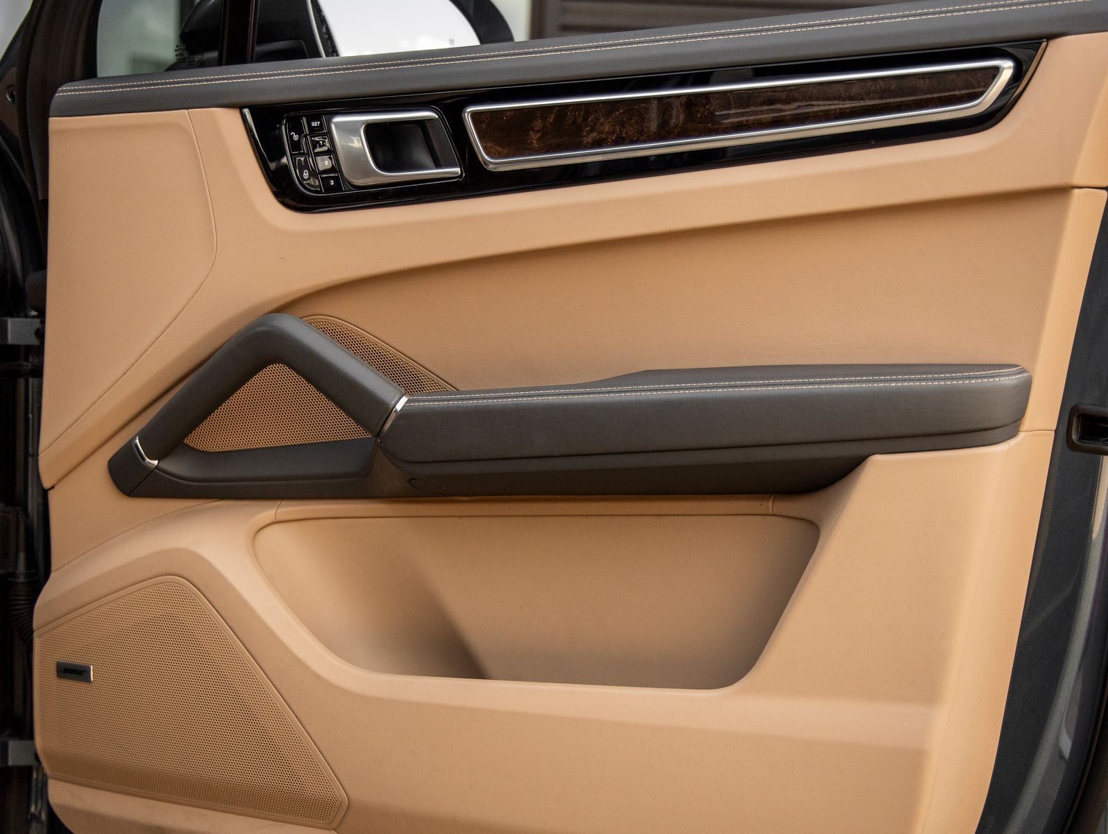 2019 Porsche Cayenne Cayenne