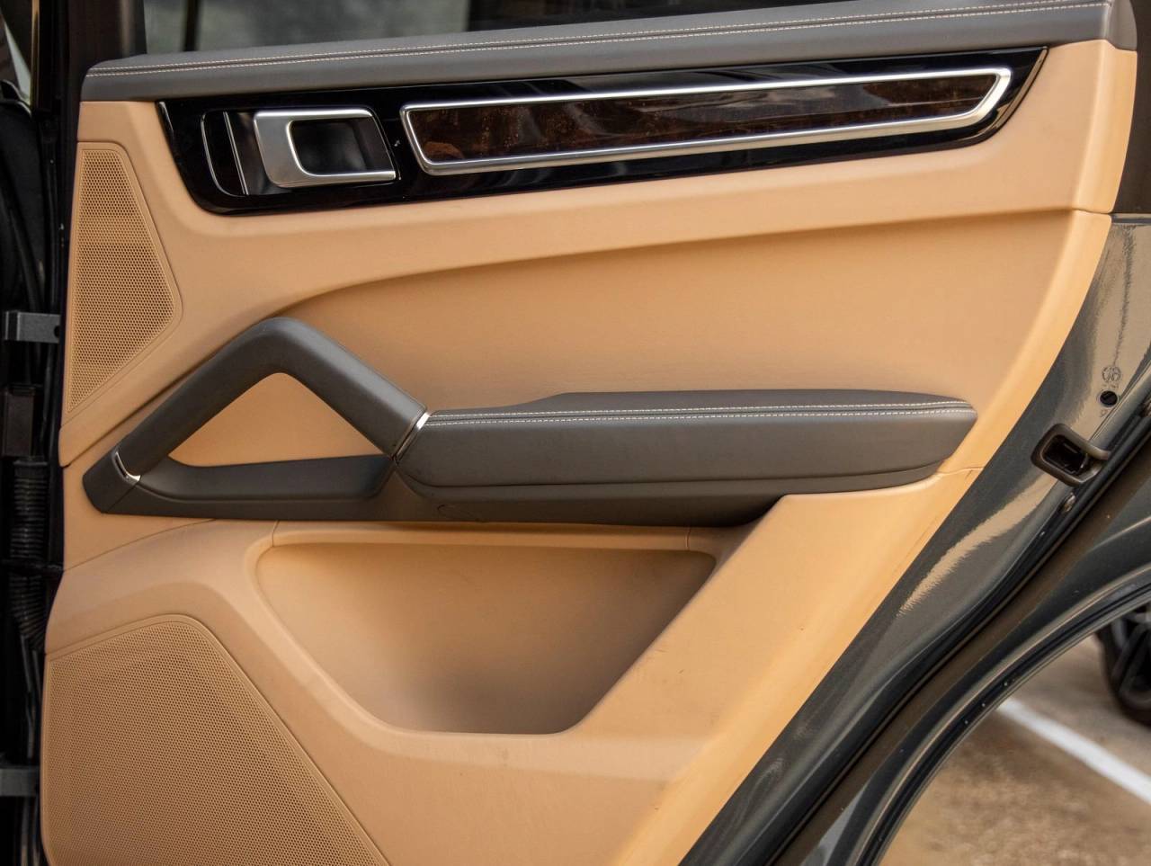 2019 Porsche Cayenne Cayenne