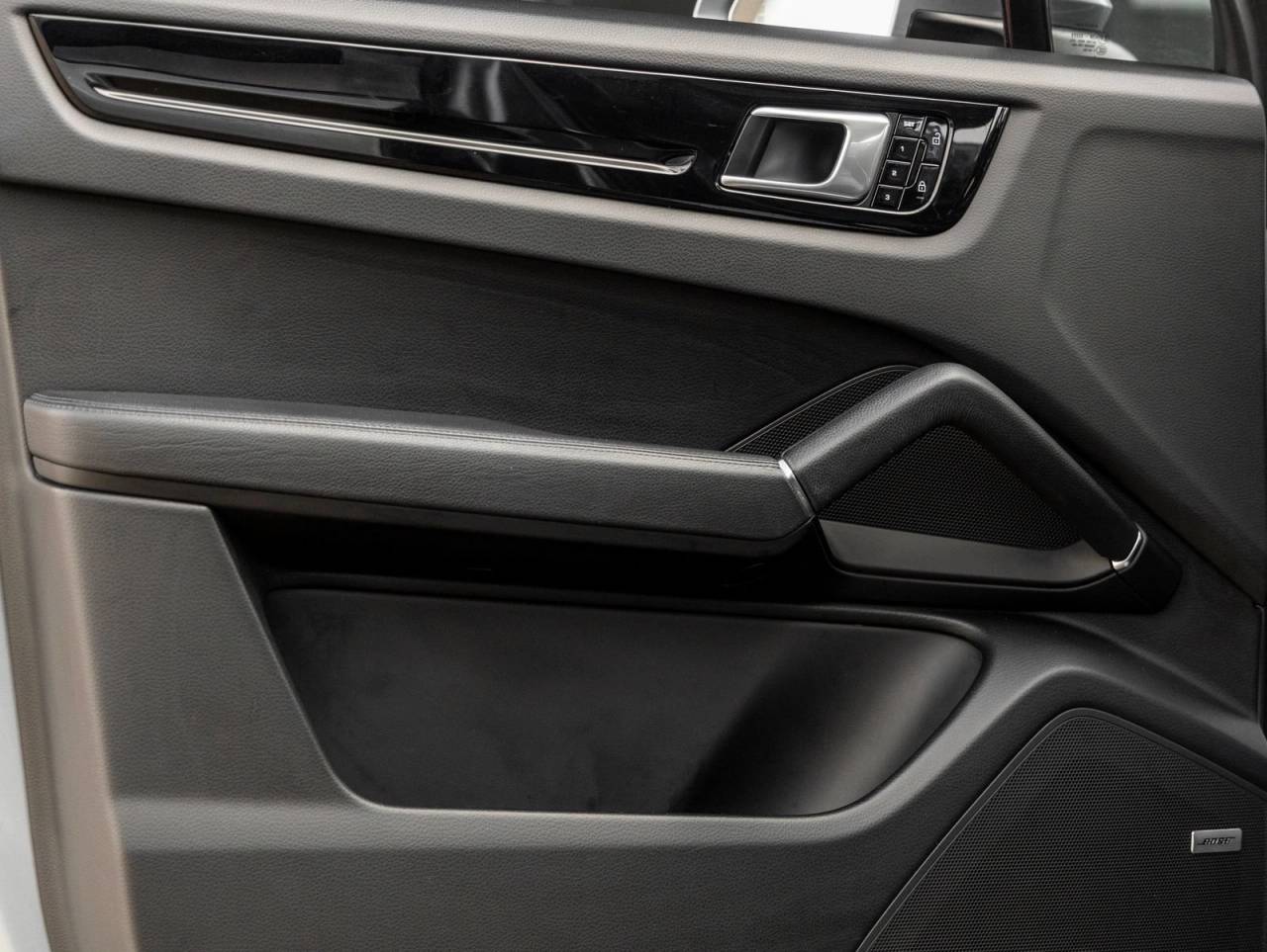 2021 Porsche Cayenne Cayenne