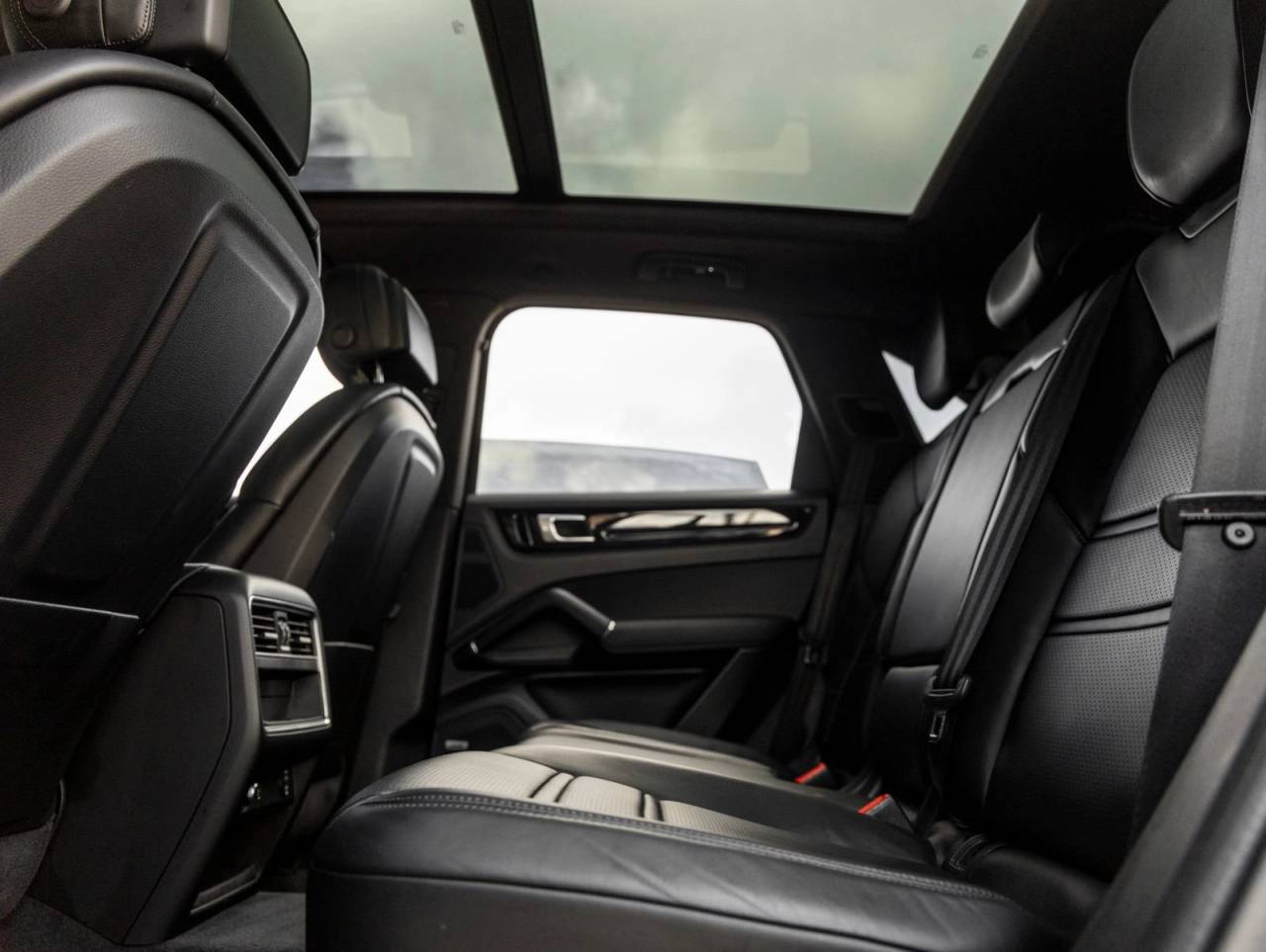 2021 Porsche Cayenne Cayenne