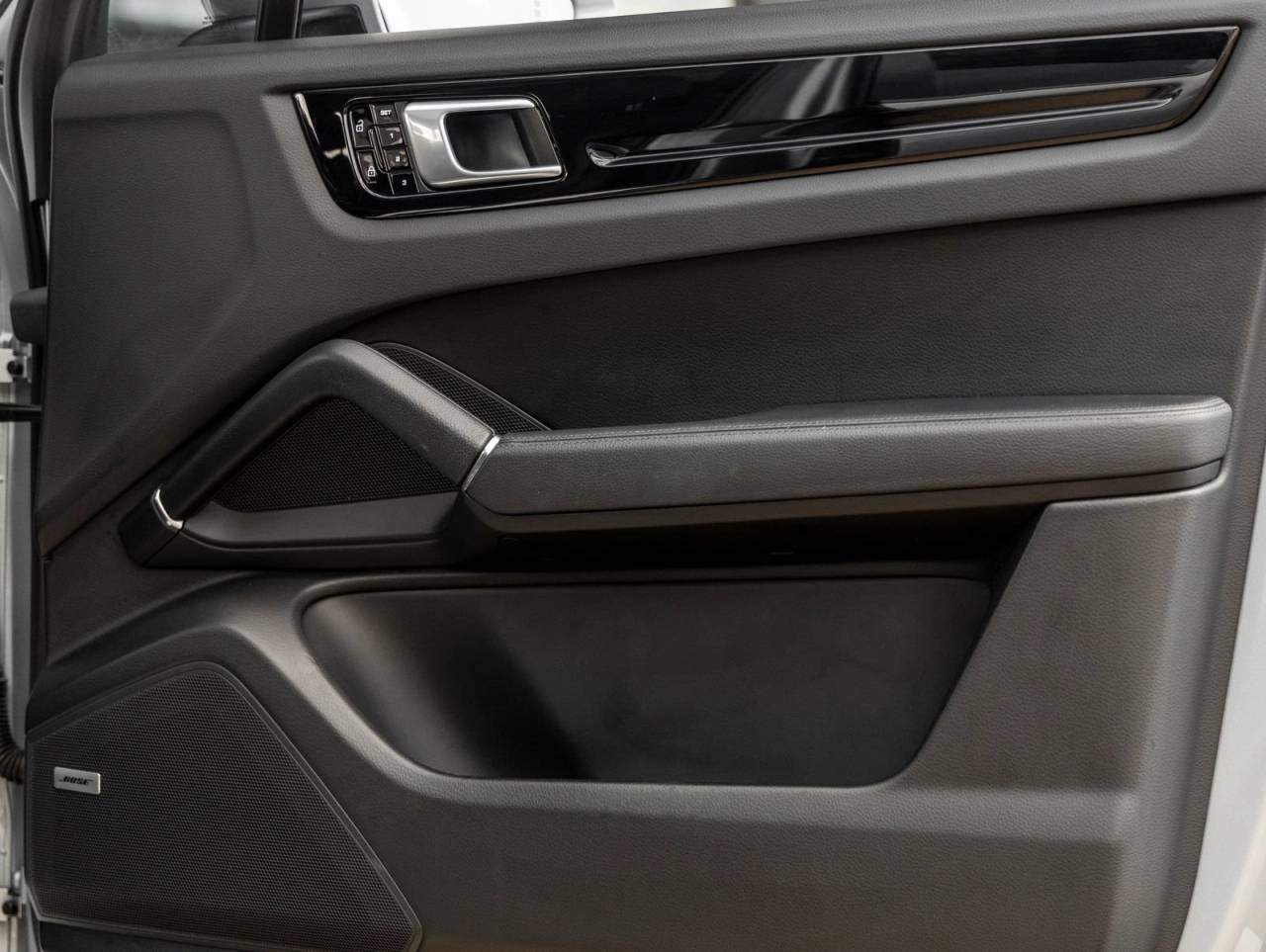 2021 Porsche Cayenne Cayenne