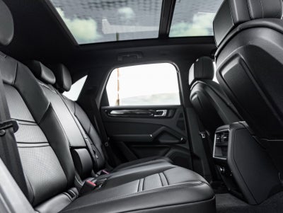 2023 Porsche Cayenne Base