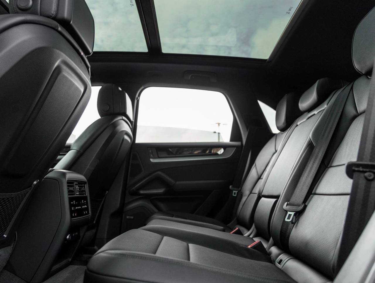 2026 Porsche Cayenne AWD