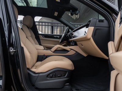 2026 Porsche Cayenne AWD