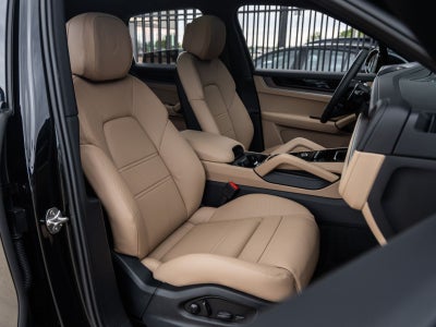 2026 Porsche Cayenne AWD