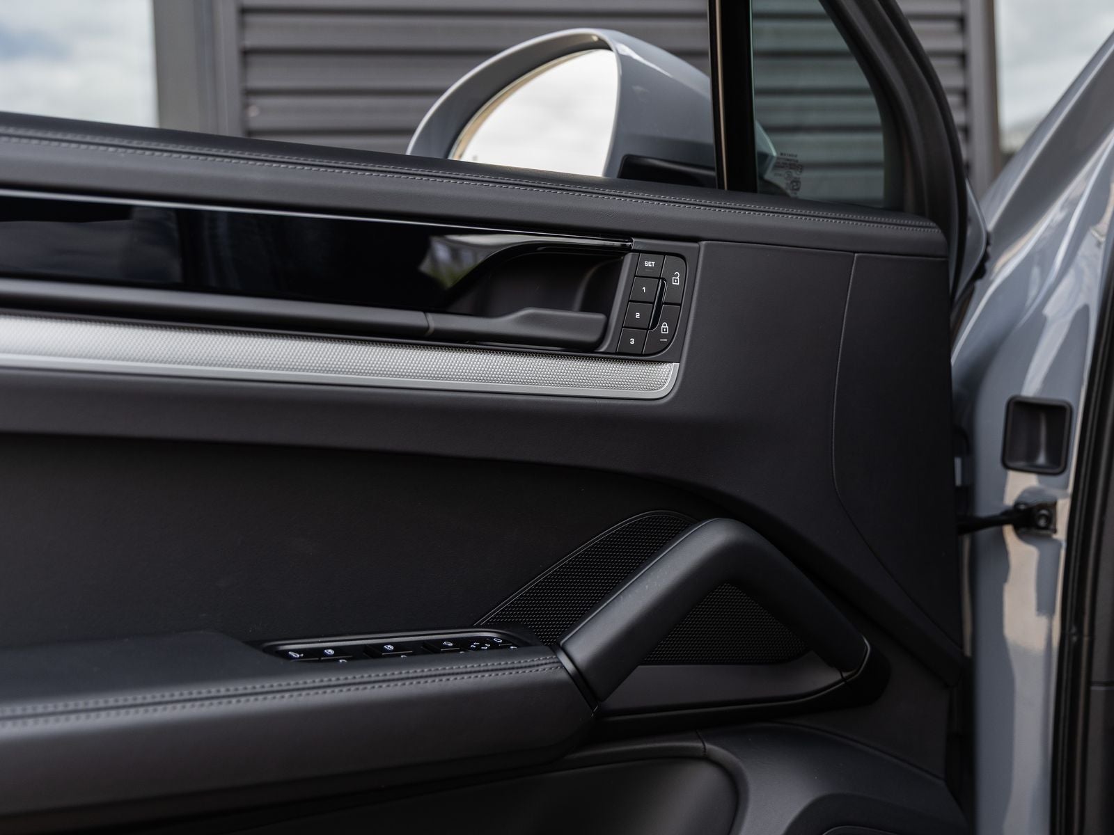 2026 Porsche Cayenne AWD