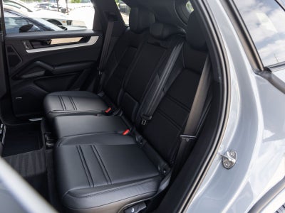 2026 Porsche Cayenne AWD