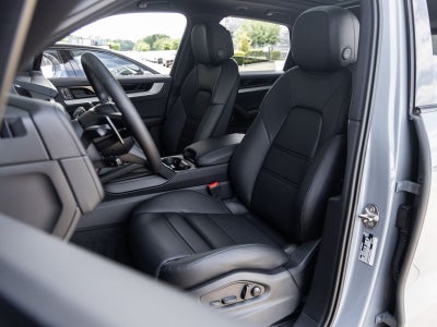 2026 Porsche Cayenne AWD
