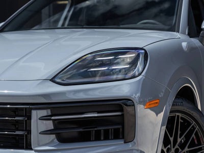 2026 Porsche Cayenne AWD