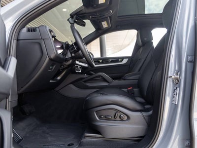 2026 Porsche Cayenne AWD