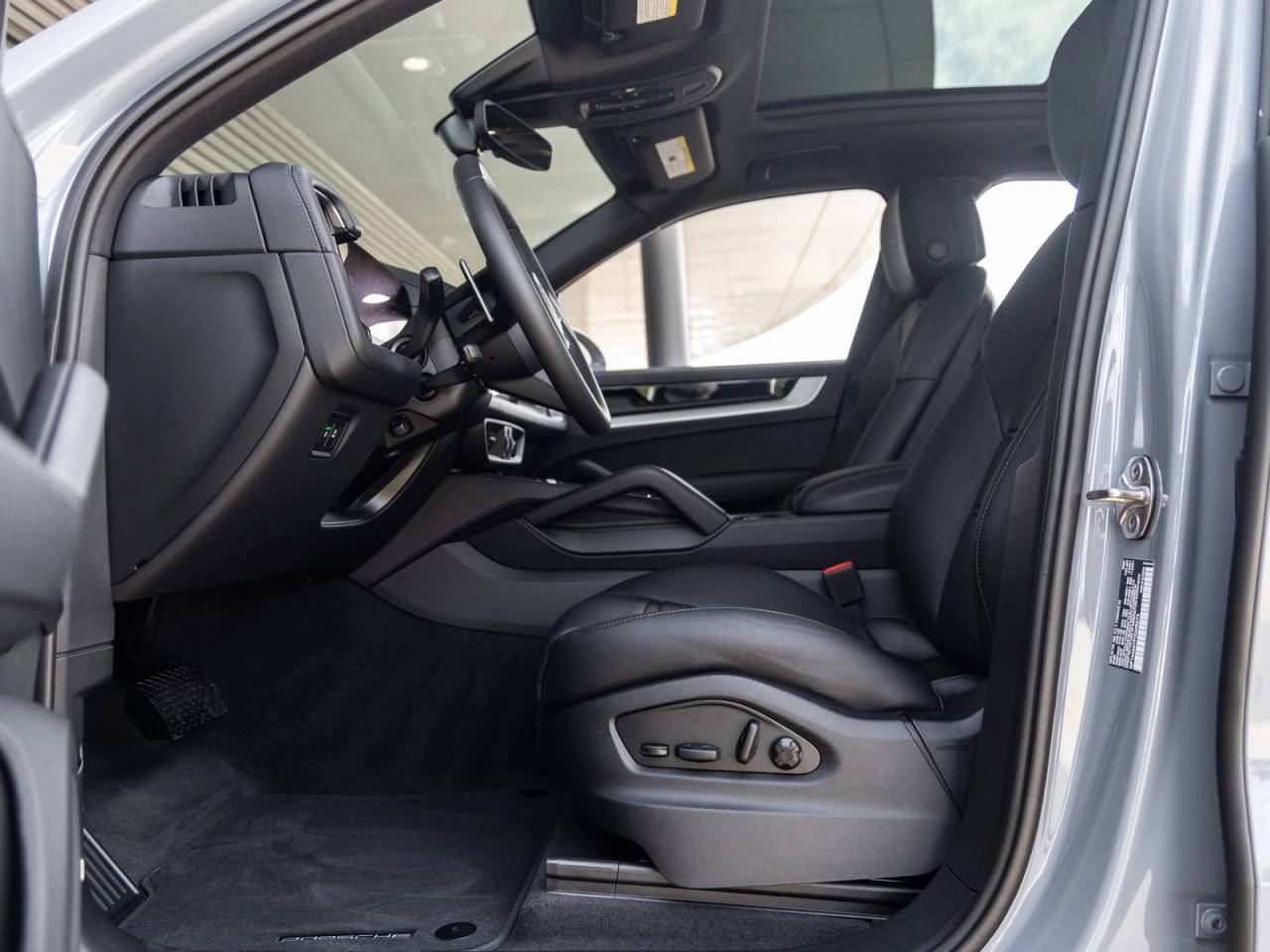 2026 Porsche Cayenne AWD