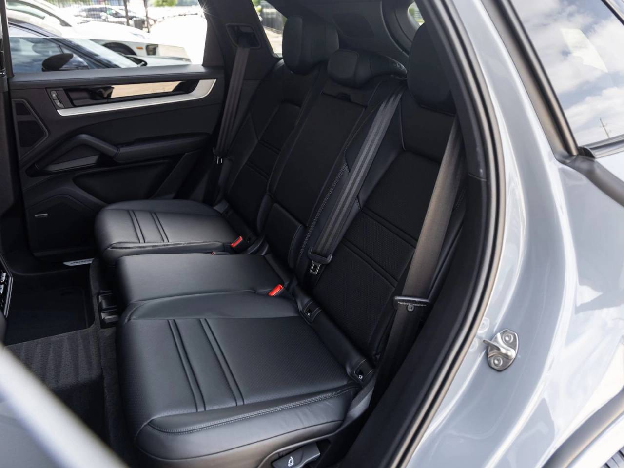 2026 Porsche Cayenne AWD
