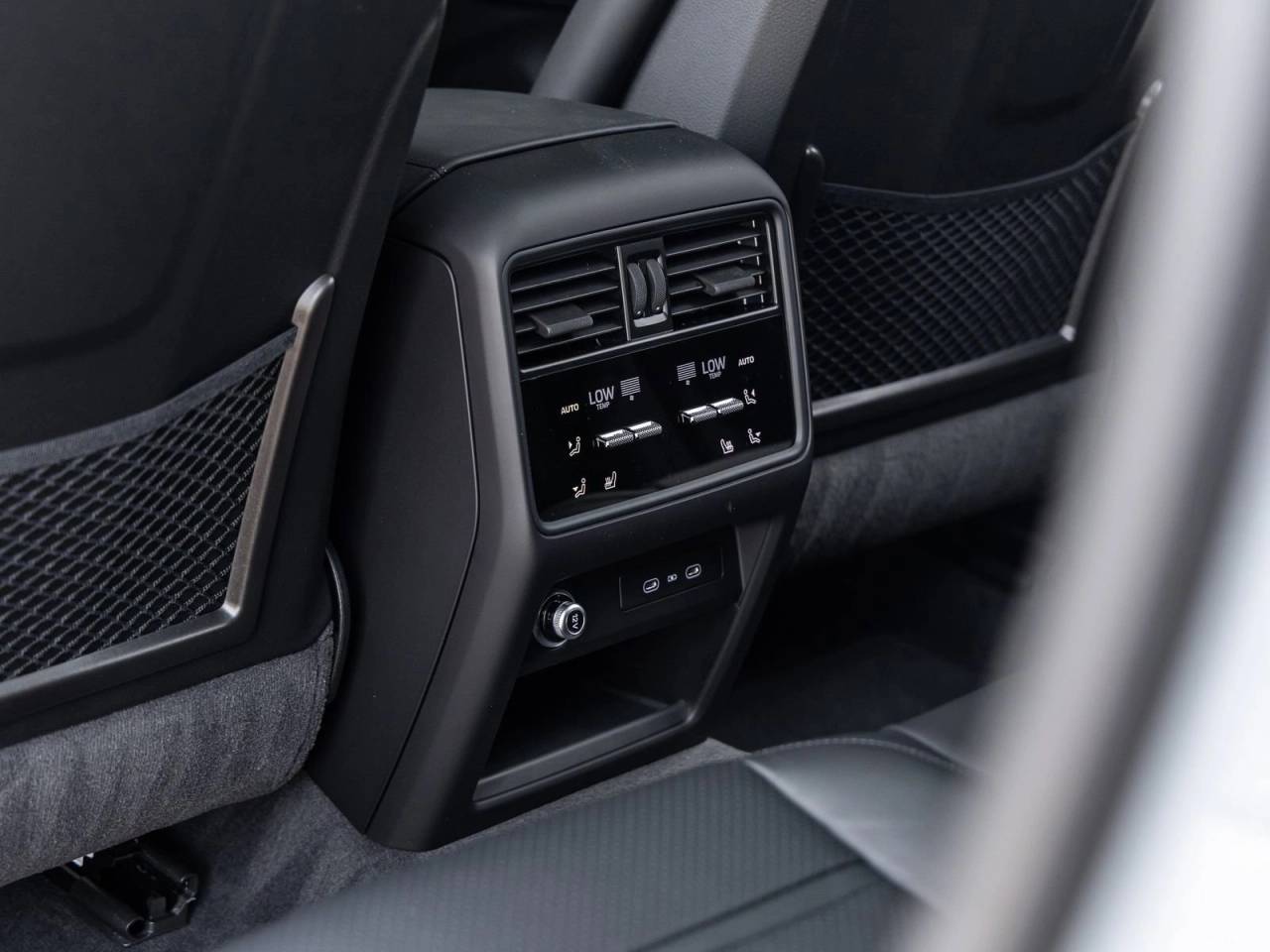 2026 Porsche Cayenne AWD