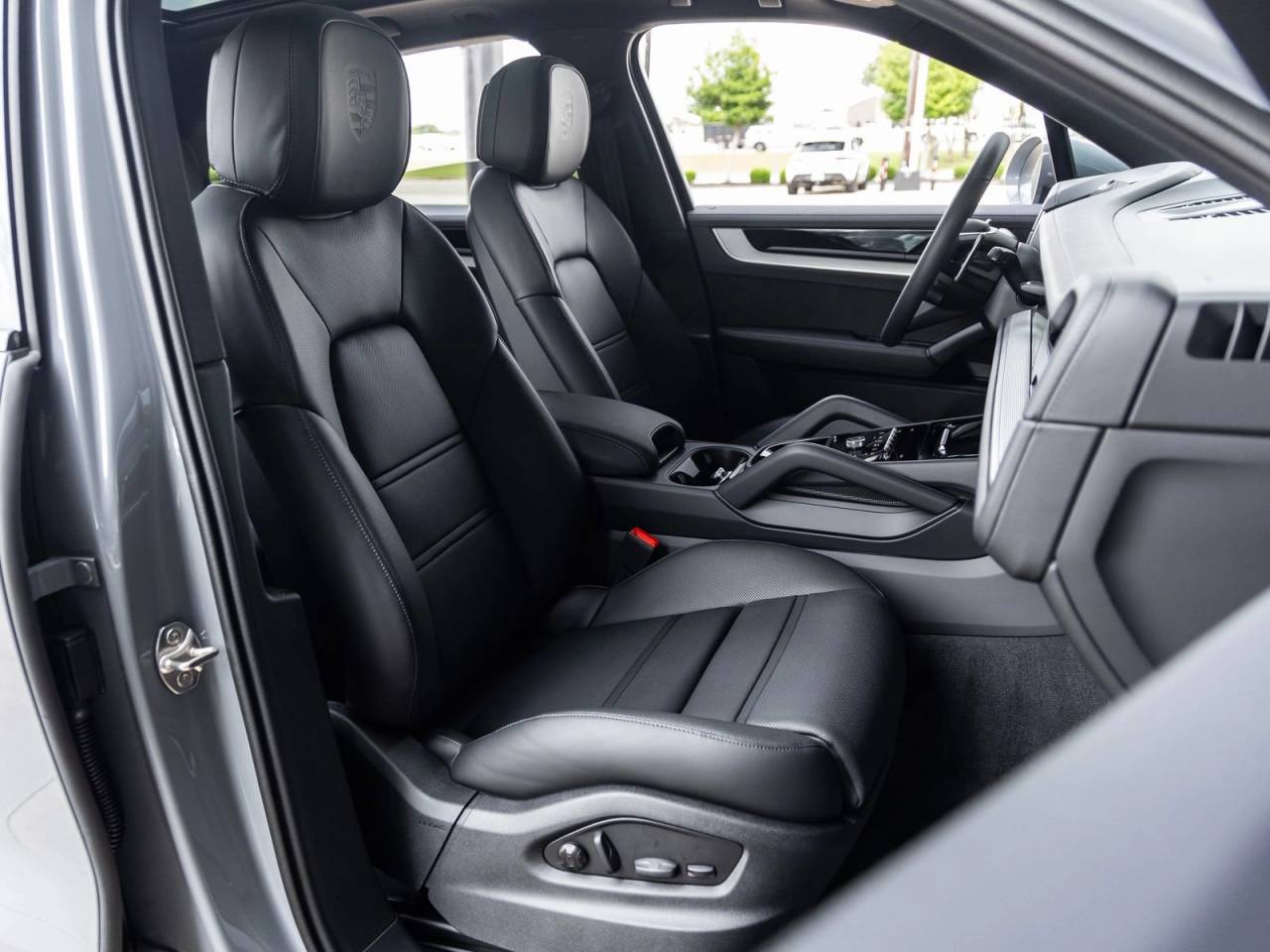 2026 Porsche Cayenne AWD