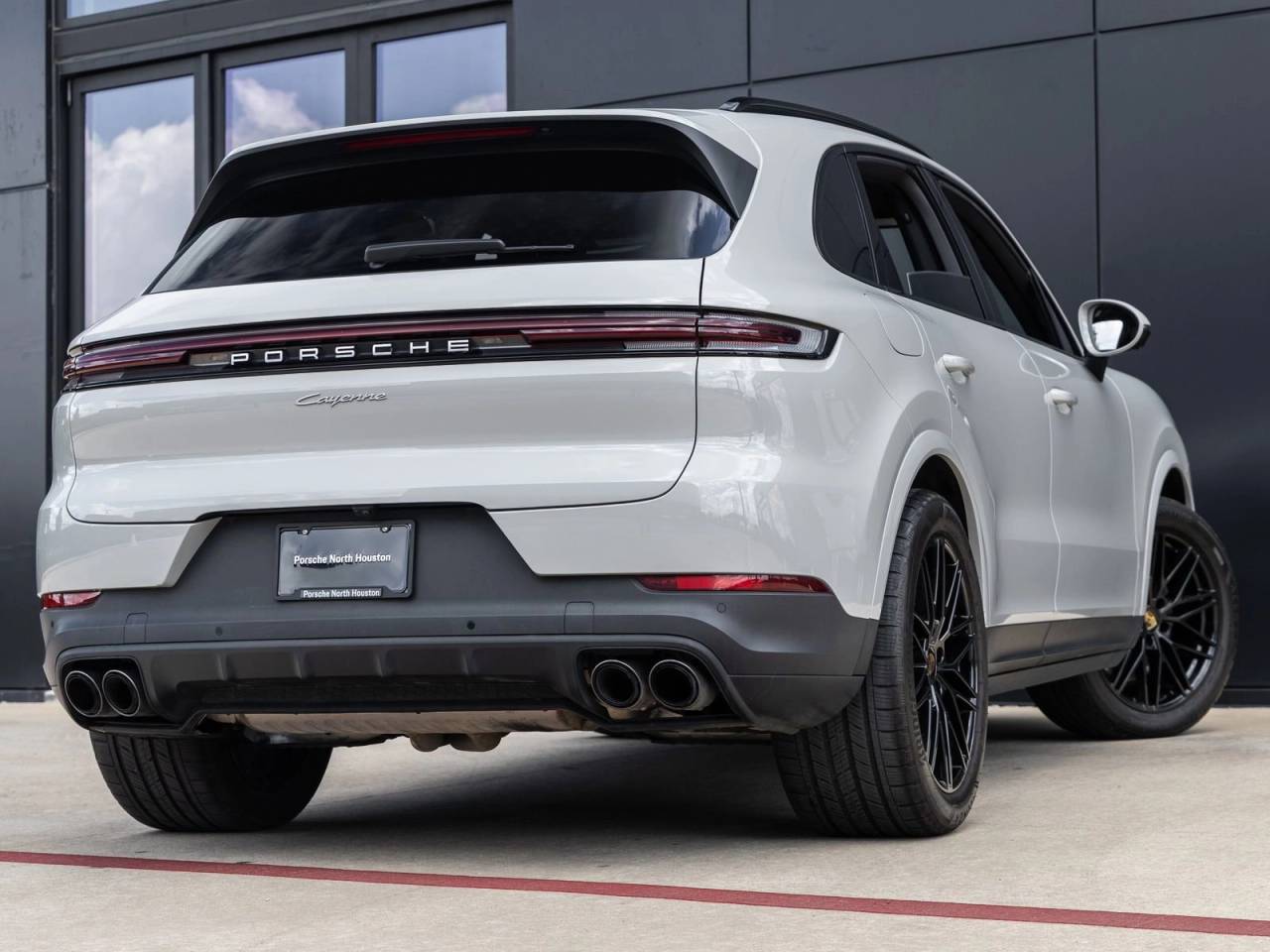 2024 Porsche Cayenne AWD