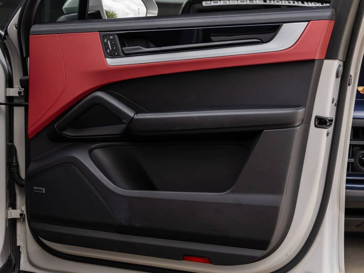 2024 Porsche Cayenne AWD