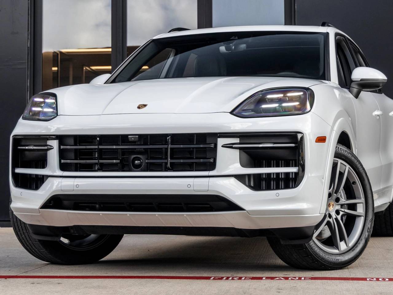 2025 Porsche Cayenne Base