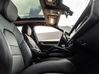 2026 Porsche Cayenne AWD