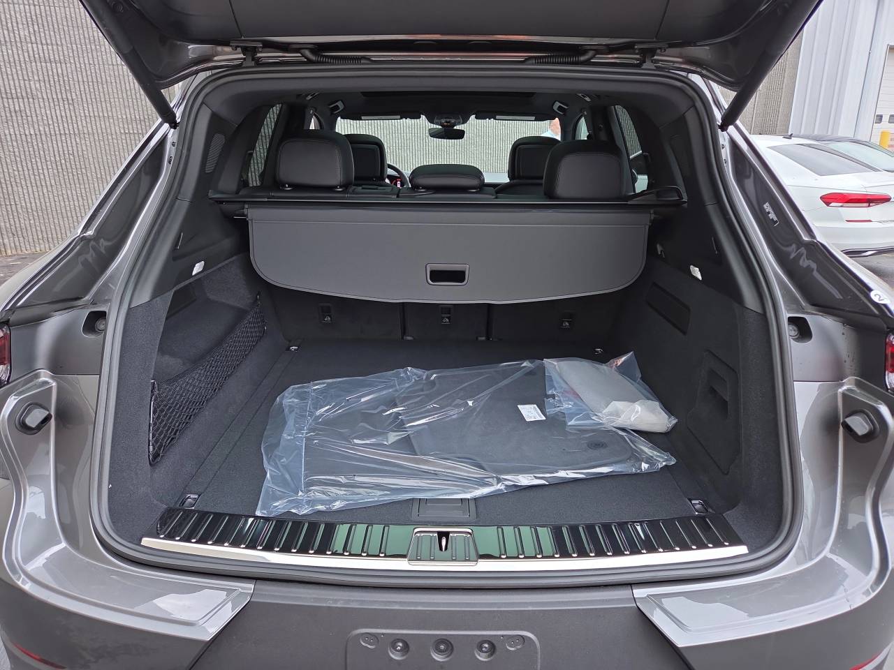 2026 Porsche Cayenne AWD