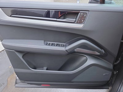 2026 Porsche Cayenne AWD