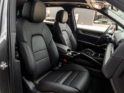 2026 Porsche Cayenne AWD