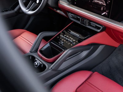 2026 Porsche Cayenne AWD