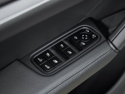 2026 Porsche Cayenne AWD