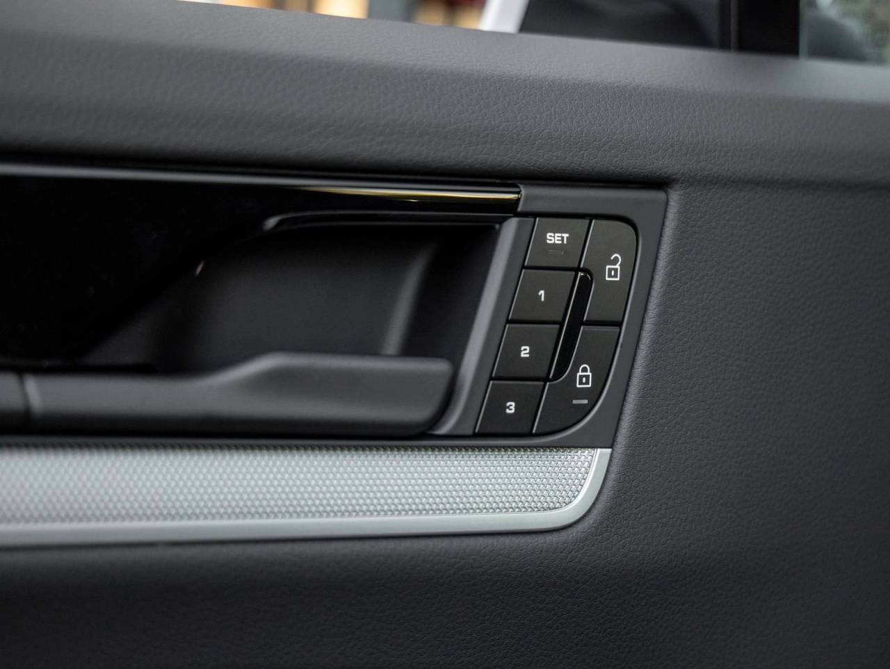 2026 Porsche Cayenne AWD