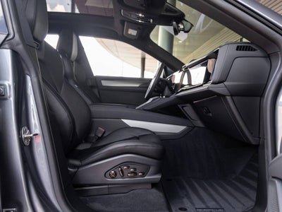 2026 Porsche Cayenne Cayenne Electric