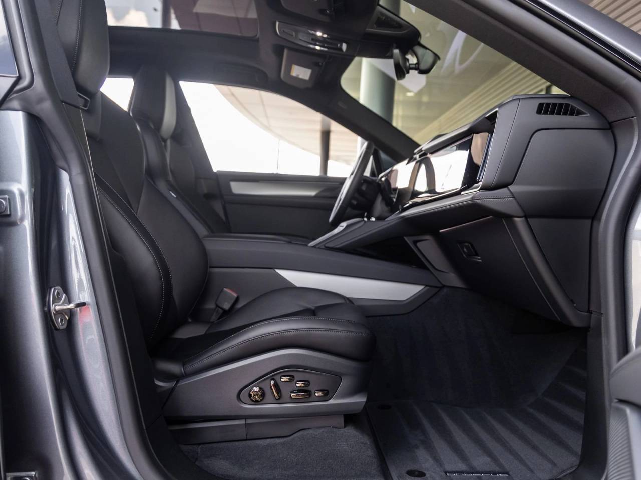 2026 Porsche Cayenne Cayenne Electric