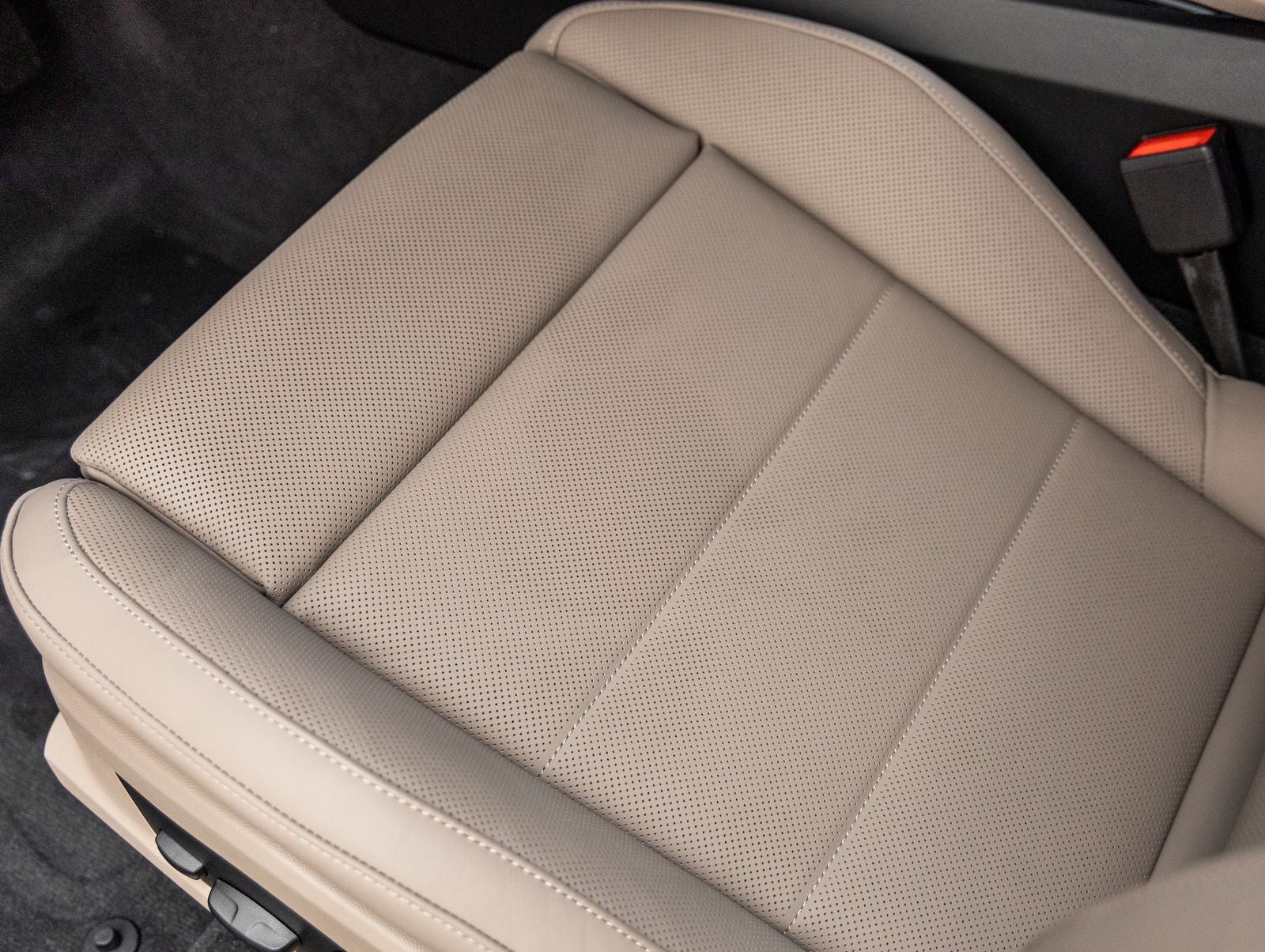 2025 Porsche Macan Electric Macan 4 Electric