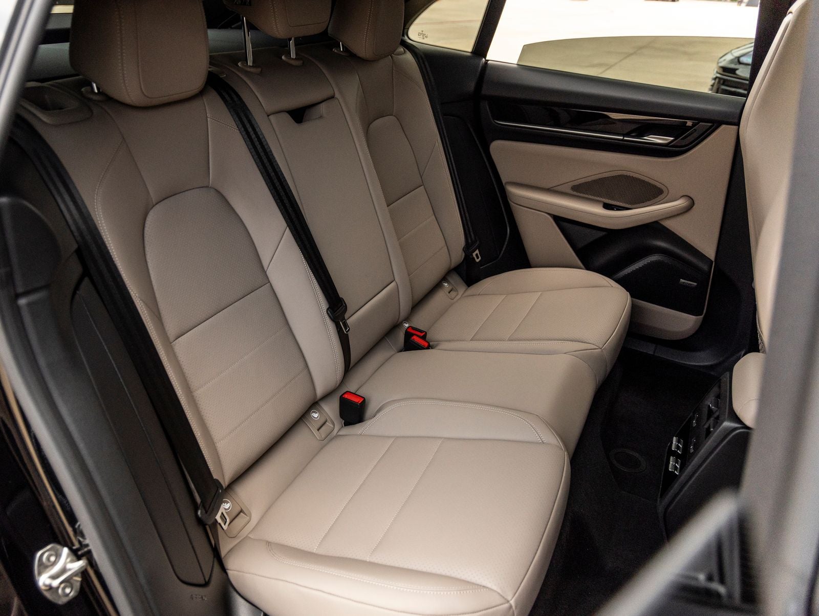 2025 Porsche Macan Electric Macan 4 Electric