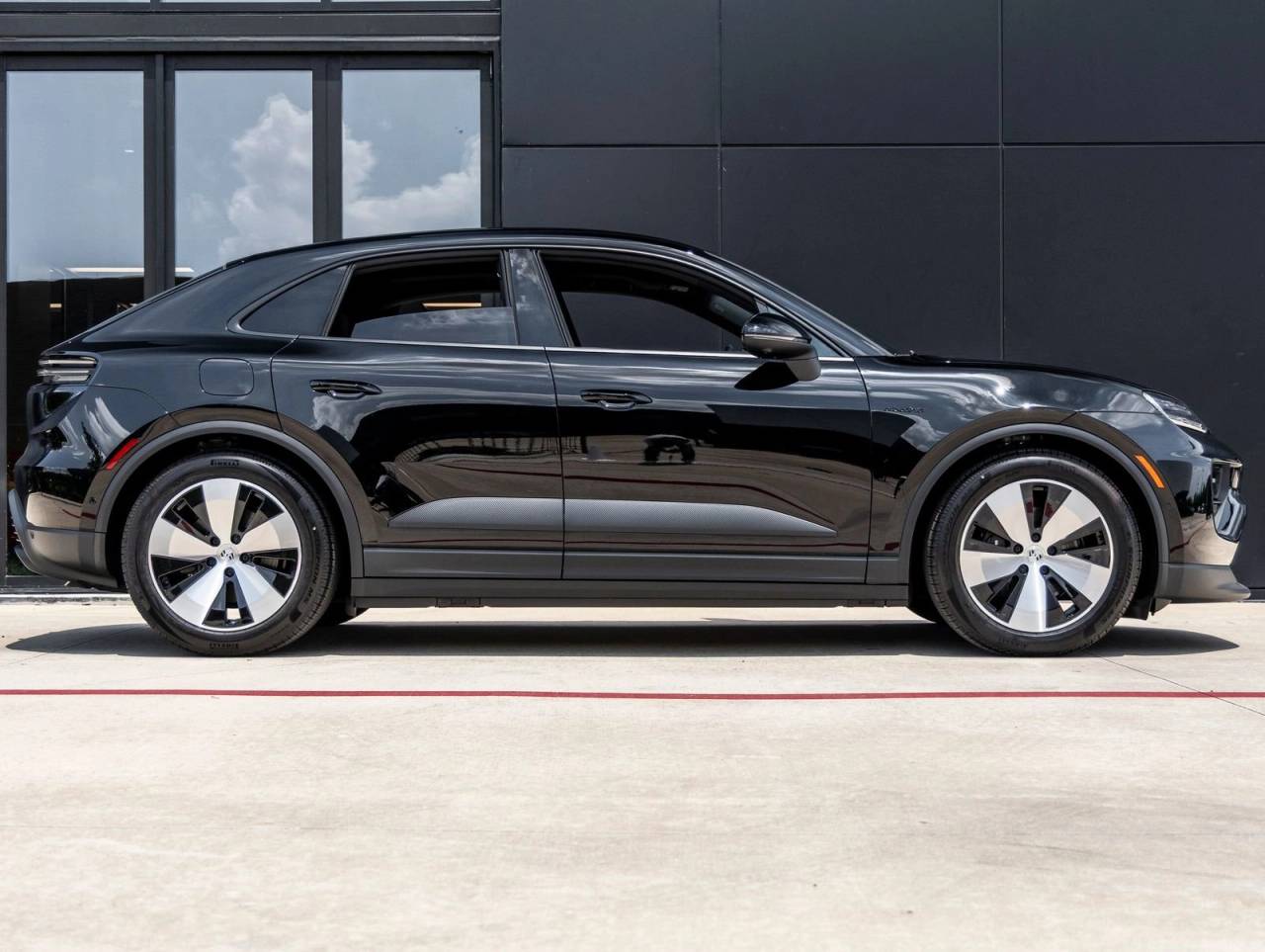 2025 Porsche Macan Electric Macan 4 Electric