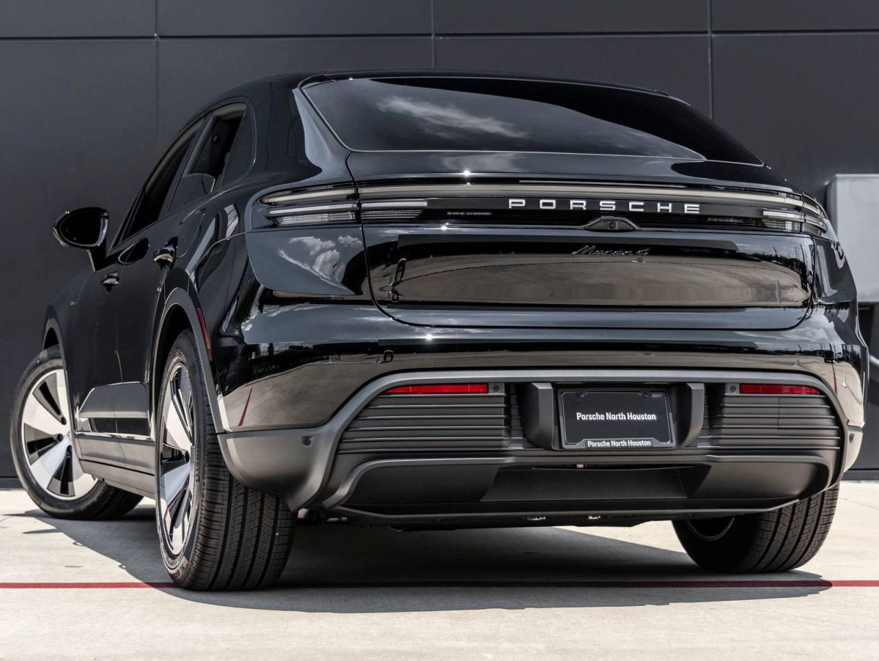 2025 Porsche Macan Electric Macan 4 Electric