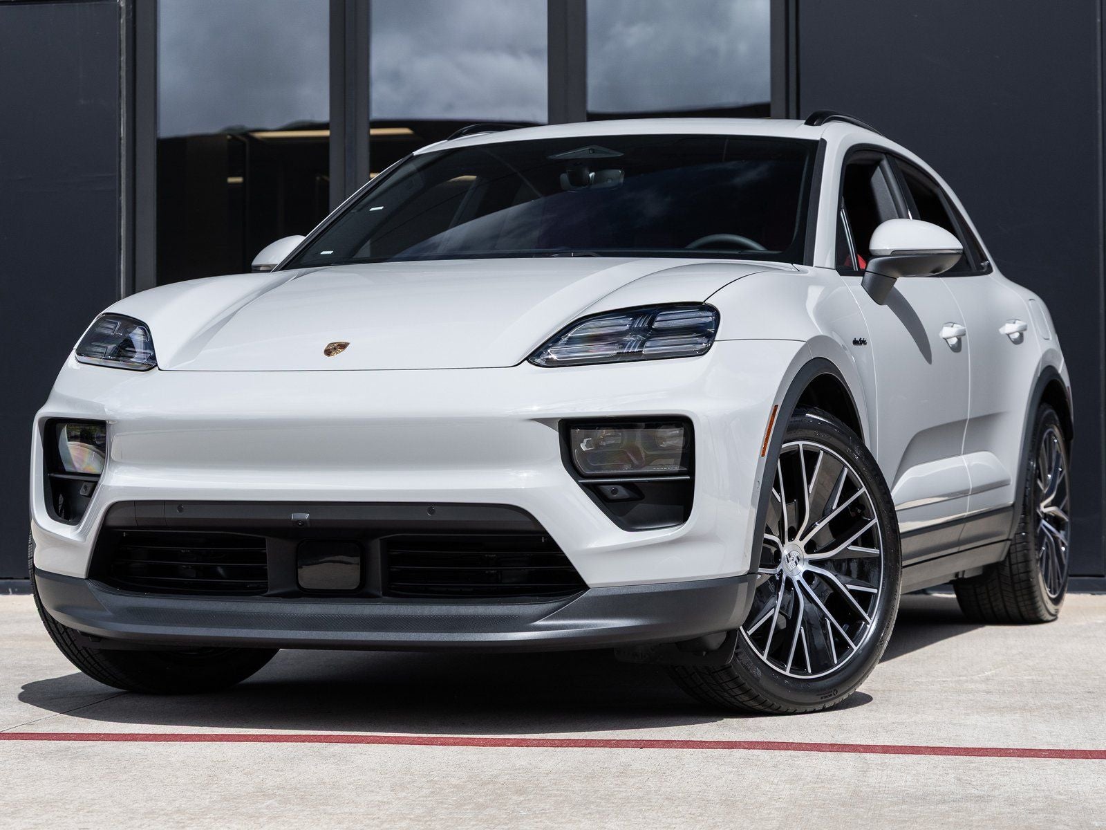 2026 Porsche Macan 4 Electric