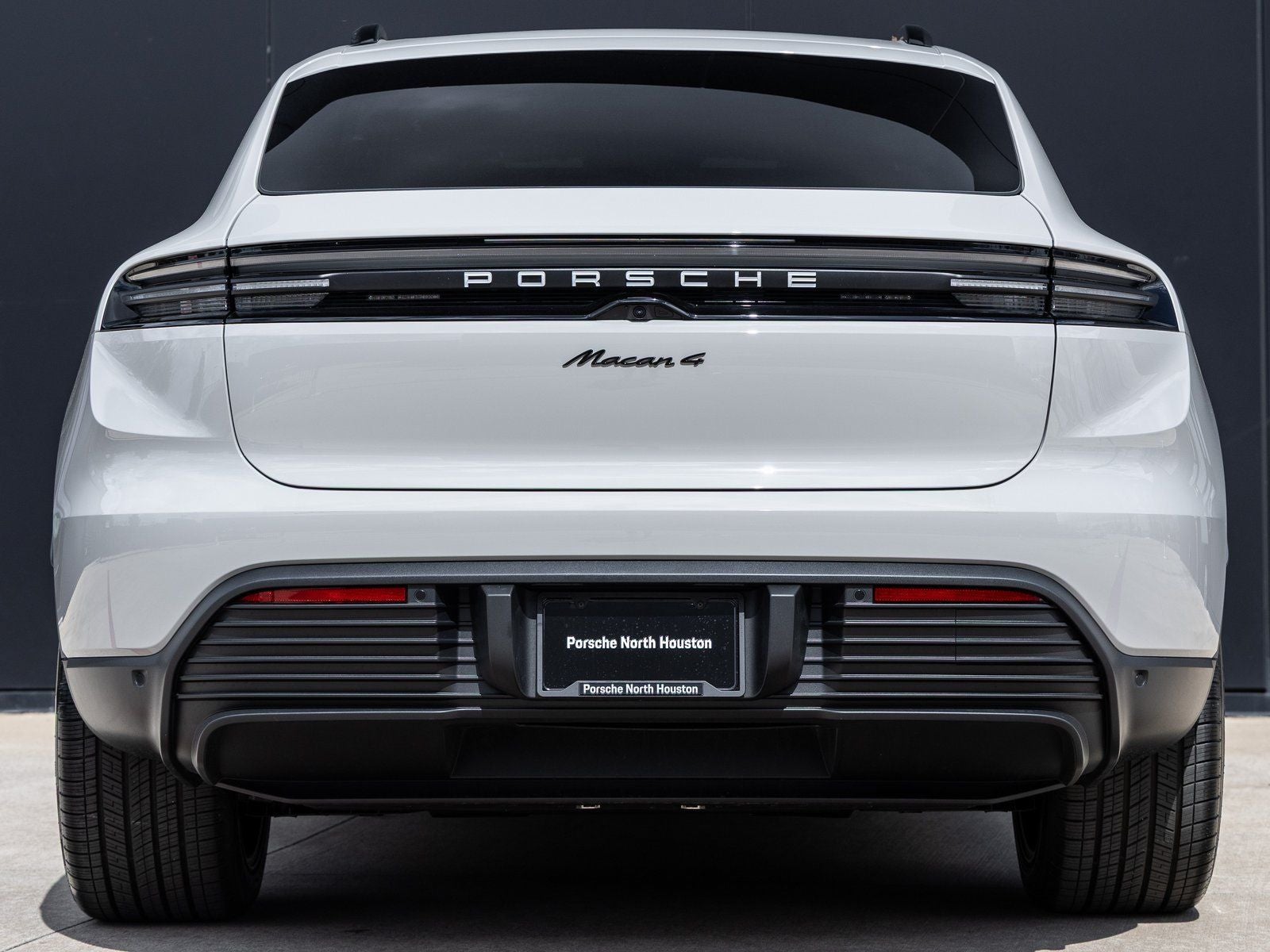 2026 Porsche Macan 4 Electric