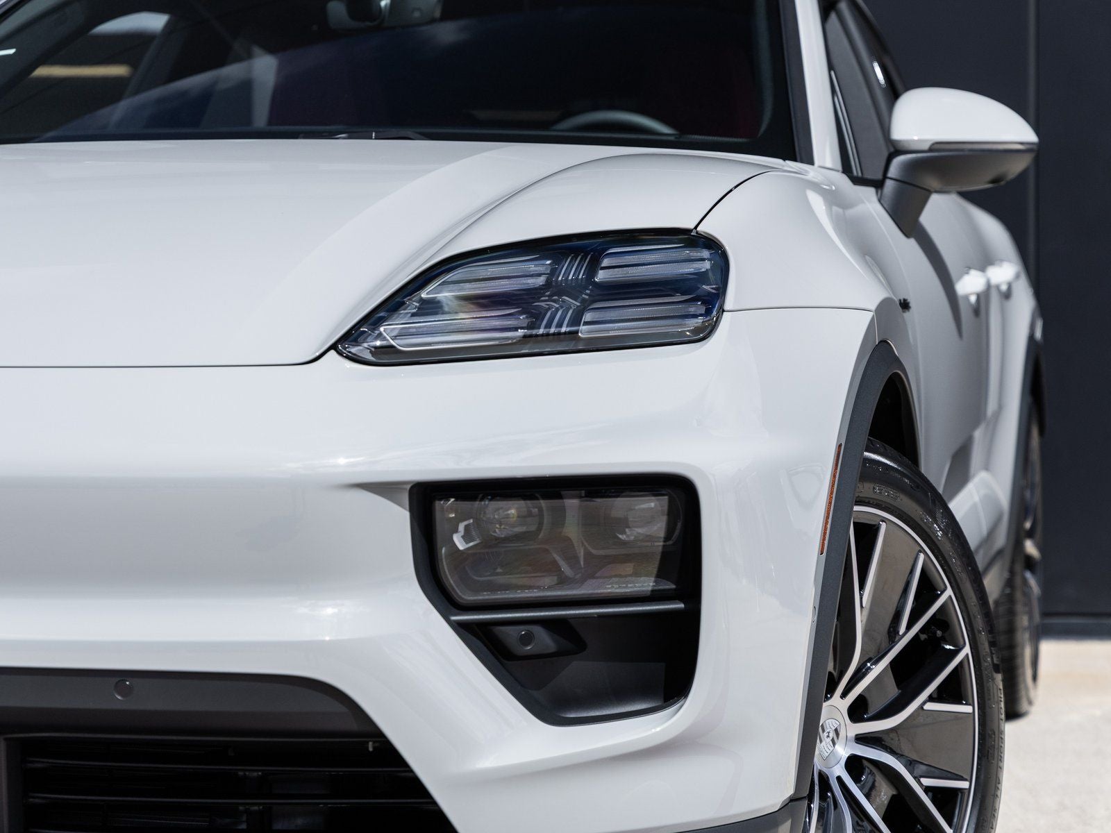 2026 Porsche Macan 4 Electric