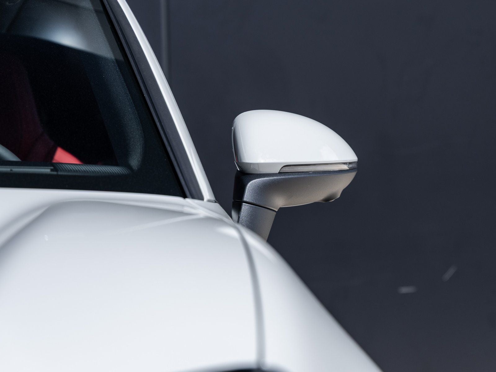 2026 Porsche Macan 4 Electric