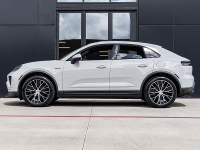2026 Porsche Macan 4 Electric