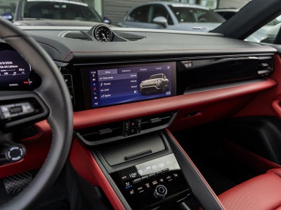 2026 Porsche Macan 4 Electric