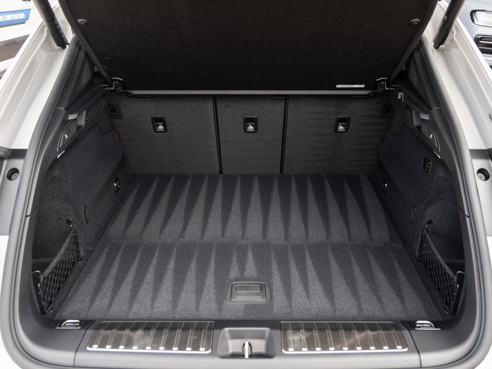 2026 Porsche Macan 4 Electric