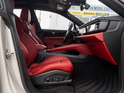 2026 Porsche Macan 4 Electric