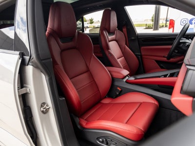 2026 Porsche Macan 4 Electric