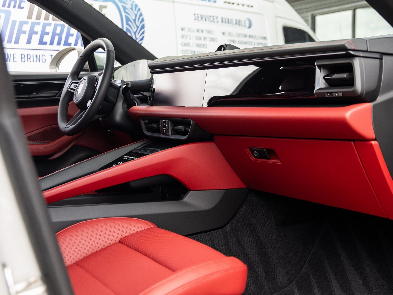 2026 Porsche Macan 4 Electric