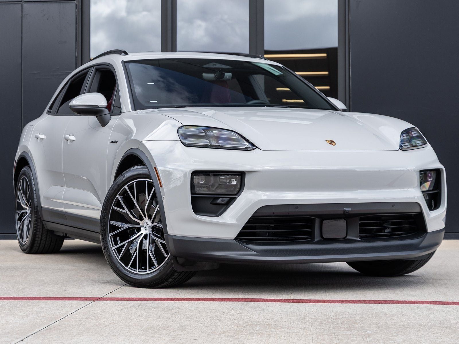 2026 Porsche Macan 4 Electric