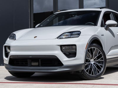 2026 Porsche Macan 4 Electric