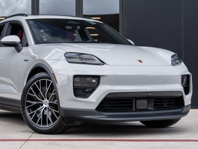 2026 Porsche Macan 4 Electric