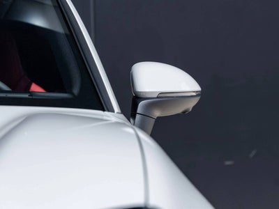 2026 Porsche Macan 4 Electric